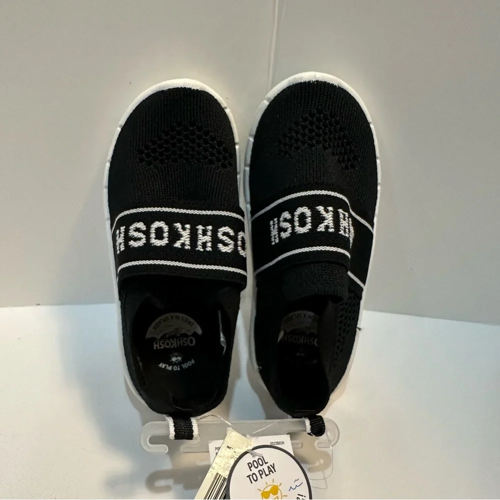 Kids Oshkosh Water Shoes